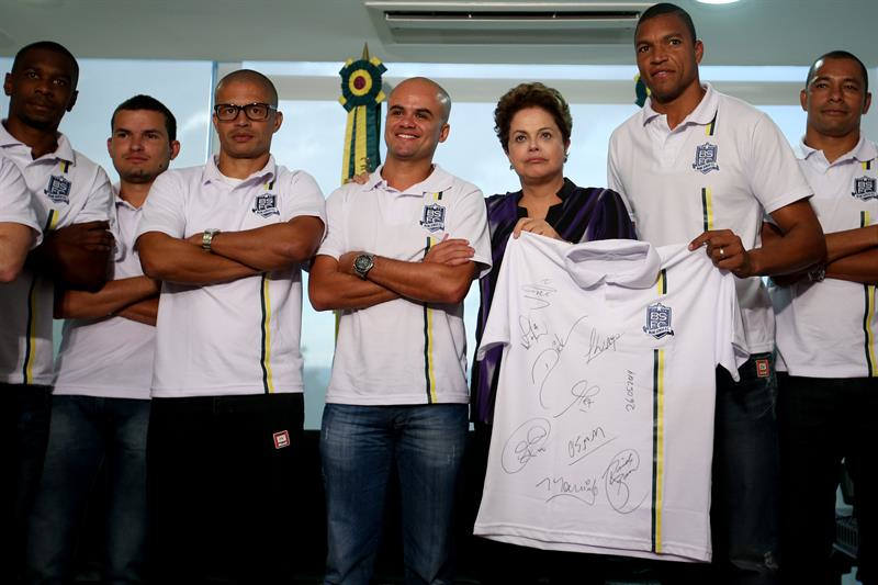 Dilma recebe jogadores do Bom Senso F. C., para aprimorar a gestão do futebol brasileiro | Foto: Roberto Stuckert Filho/Presidência da República