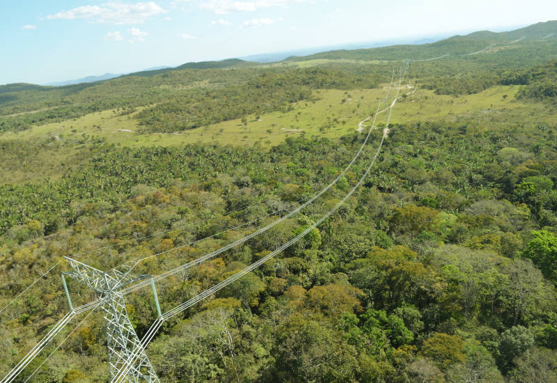 28.460 km de linhas de transmissão instaladas pelo PAC, como a Madeira-Porto Velho-Araraquara, deram segurança energética ao país | Foto Divulgação/PAC