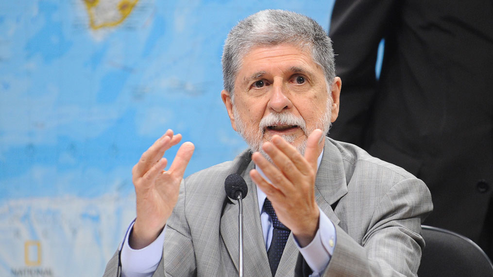 Celso Amorim fala sobre a política externa brasileira a jornal argentino
