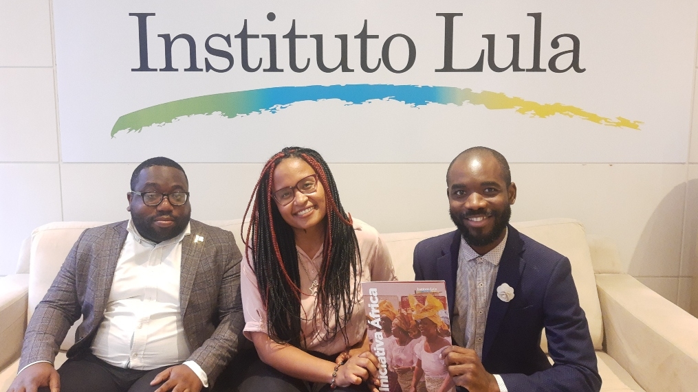 Centro Cultural Casa de Angola visita Instituto Lula