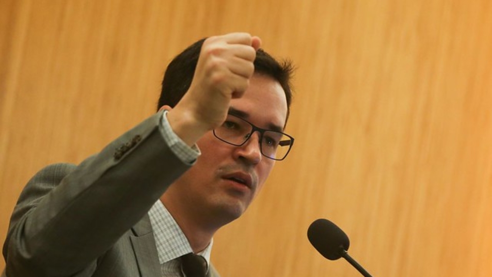 Dallagnol insinuou que Moro protegeria Flávio Bolsonaro para ser indicado ao STF