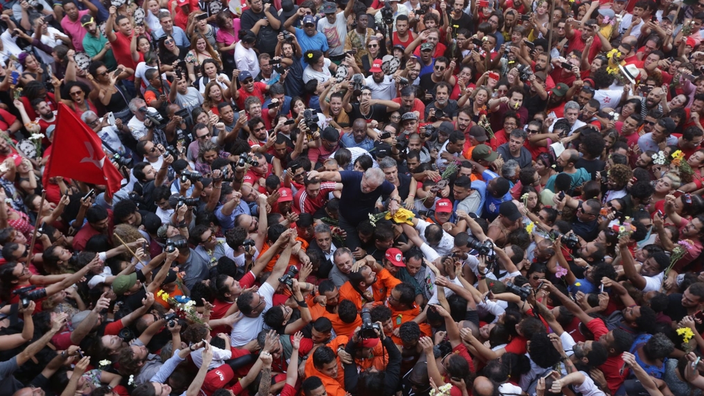 Defesa recorre contra transferência de Lula
