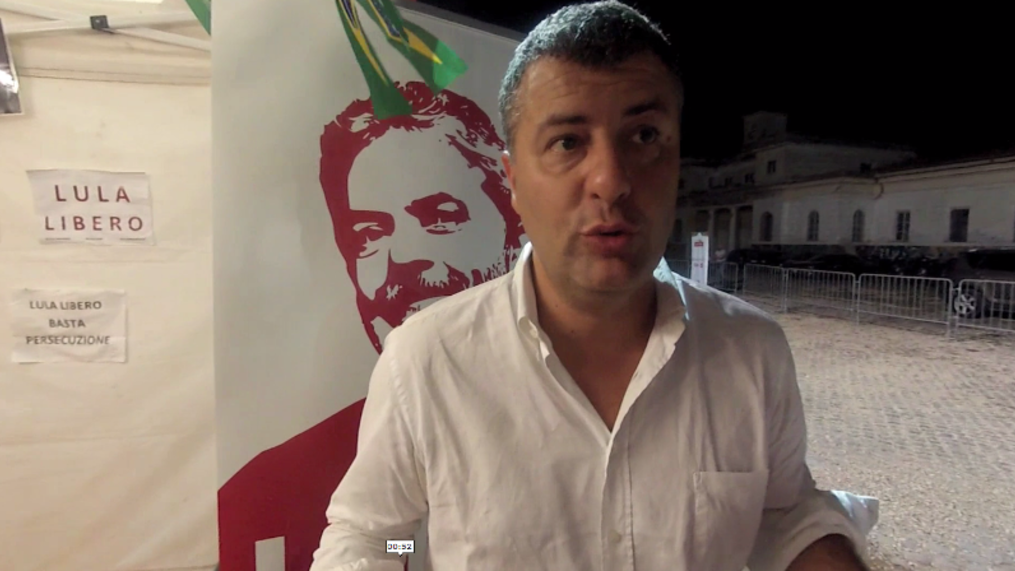 Deputado italiano denuncia prisão política de Lula