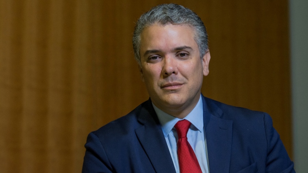 Direitista Duque é eleito presidente da Colômbia