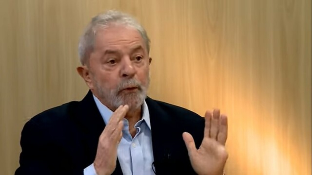 Em entrevista, Lula critica demolição da Previdência