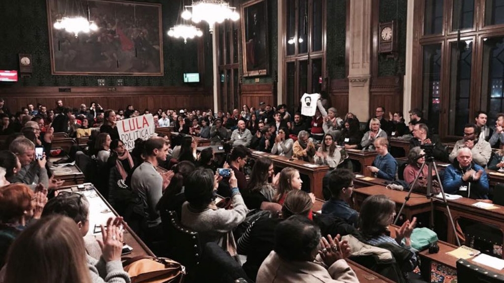 Em Londres, nasce movimento de solidariedade ao Brasil