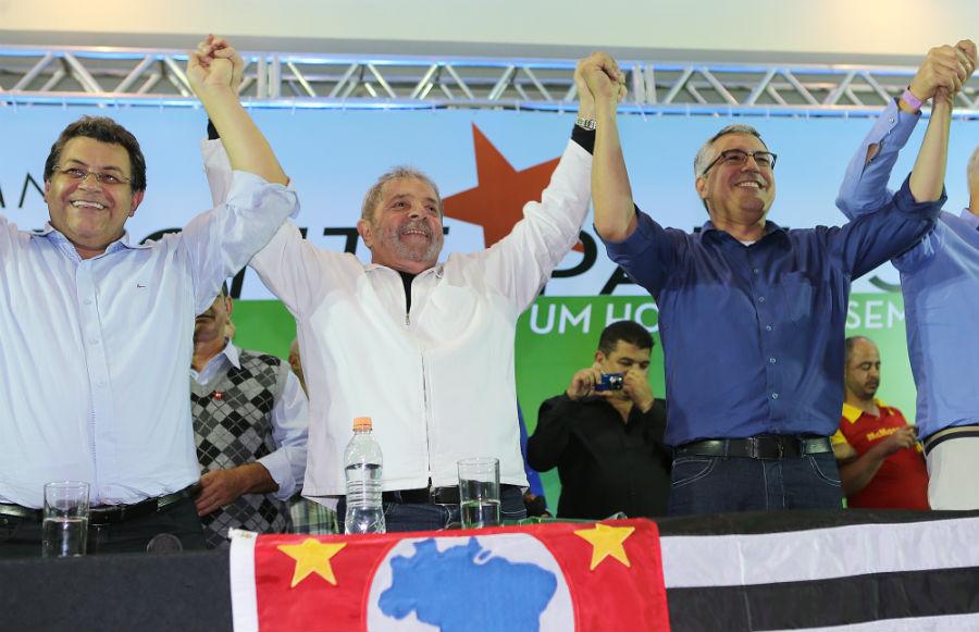 Em Sorocaba, Lula e Padilha ressaltam a importância da educação