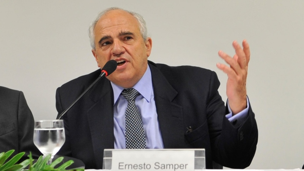 Ernesto Samper defende permanência do Brasil na Unasul