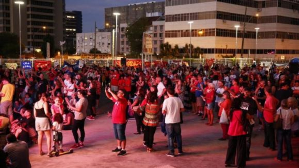 Festival Lula Livre agita o sábado em Porto Alegre