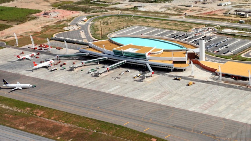 Governo Temer anuncia privatização de 13 aeroportos