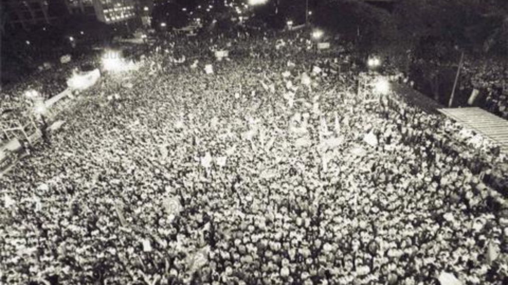 Há 36 anos: Mar de gente no Anhangabaú clama por diretas