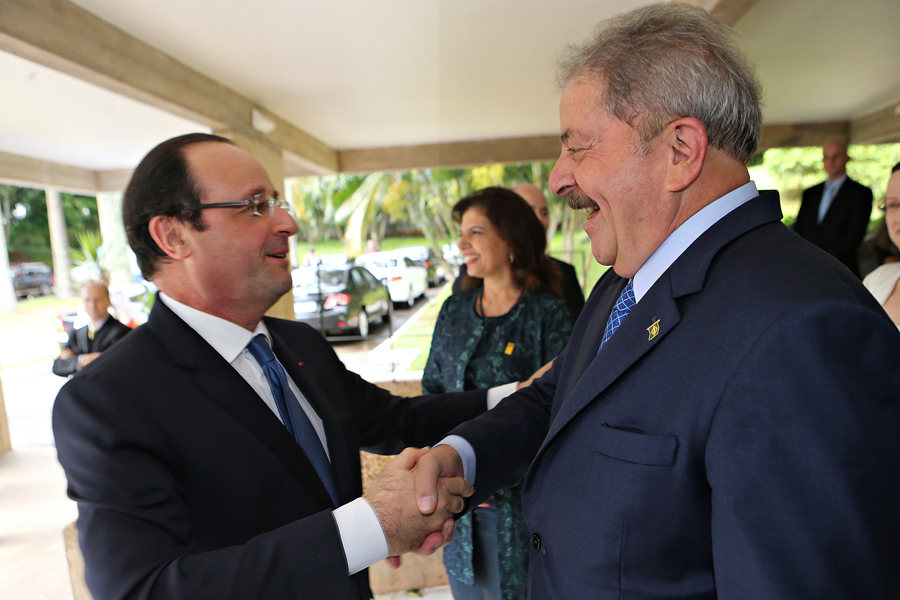 Hollande e Lula se encontram em Brasília