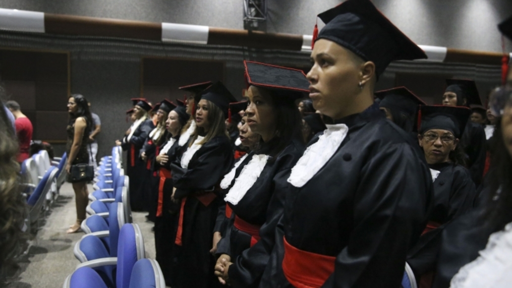 IBGE comprova urgência em combater disparidade de gêneros