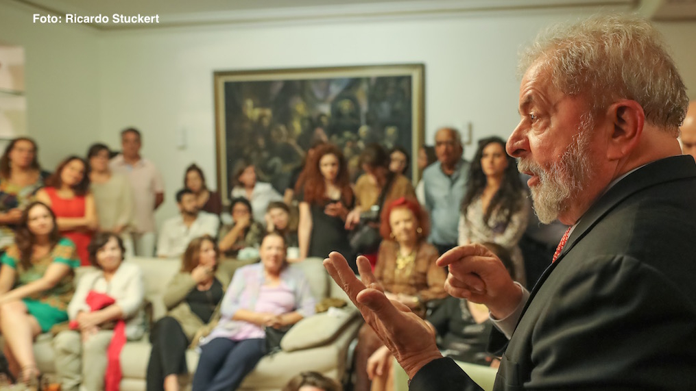 Intelectuais e artistas lançam observatório da legalidade no Rio