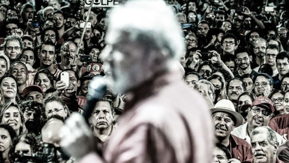 30 juízes vão a Curitiba entregar carta a Lula