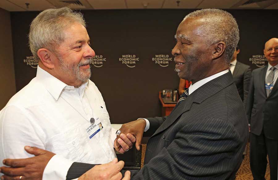 Klaus Schwab agradece Lula por ir ao Fórum em Abuja