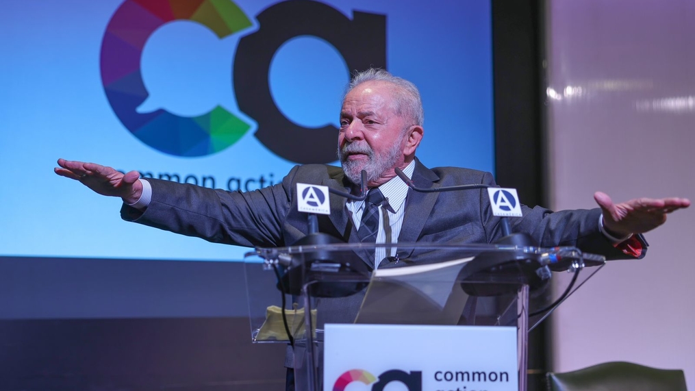 “A fome tem cura”, diz Lula em seminário na Espanha