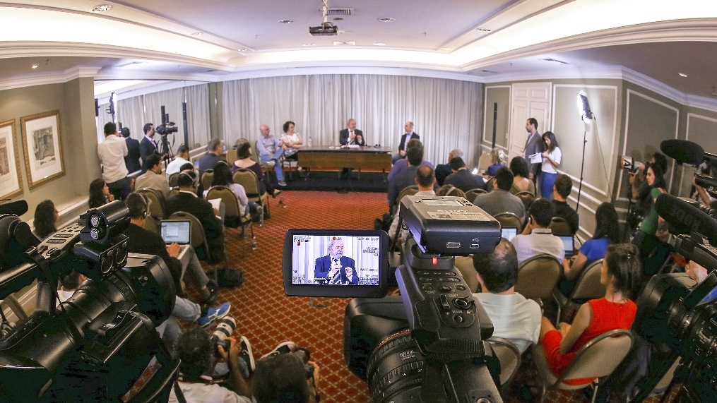 Lula concede entrevista coletiva a mídias internacionais