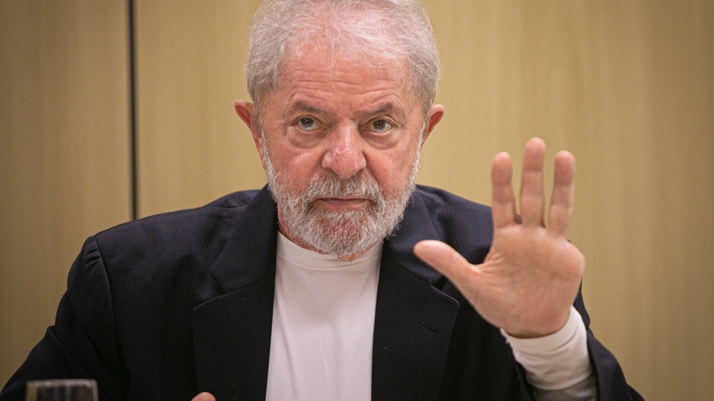 Moro deve um pedido de desculpas aos brasileiros, diz Lula