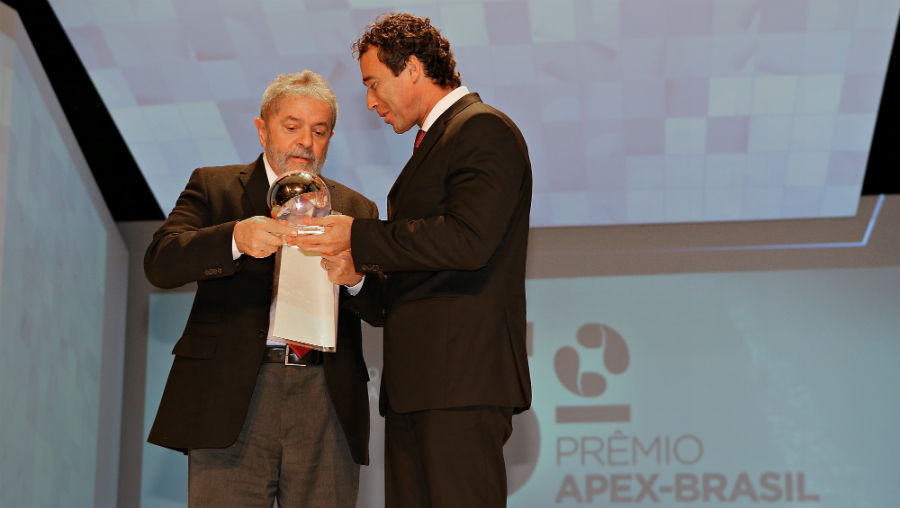 Prêmio Apex-Brasil: Lula é homenageado por contribuição ao comércio exterior brasileiro