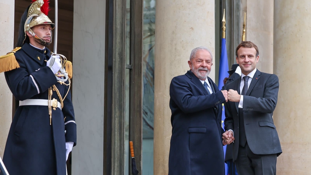 Lula é recebido por Macron, presidente da França