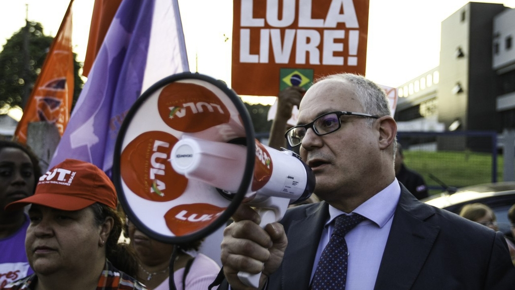 Lula escreve mensagem de apoio ao eurodeputado Gualtieri