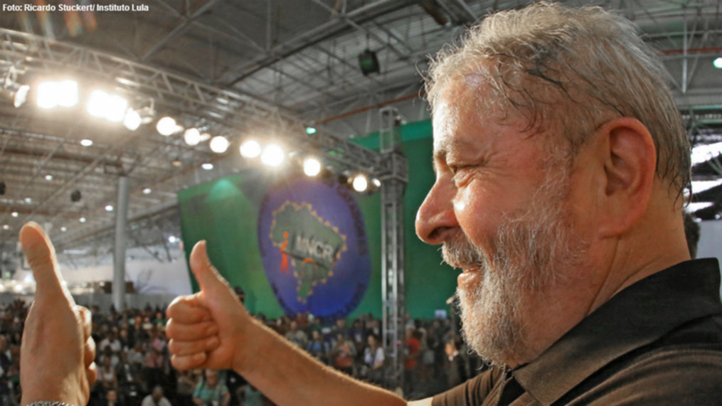 Lula exalta lição de cidadania que os catadores dão à sociedade