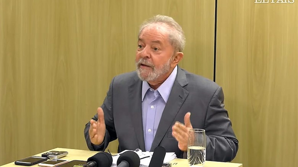 Lula lamenta ‘avacalhação’ do país
