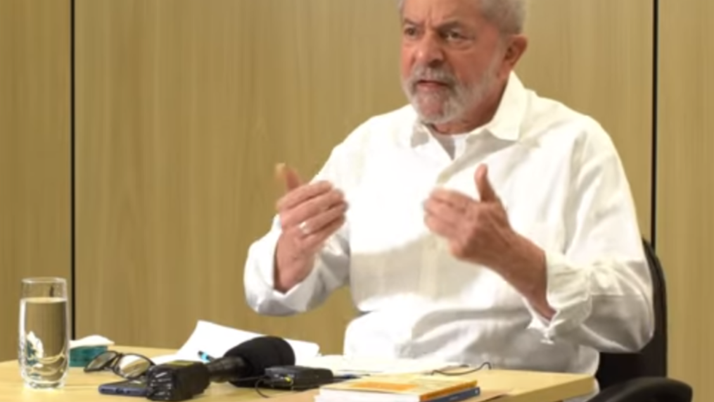 Lula fala sobre diplomacia ao Opera Mundi