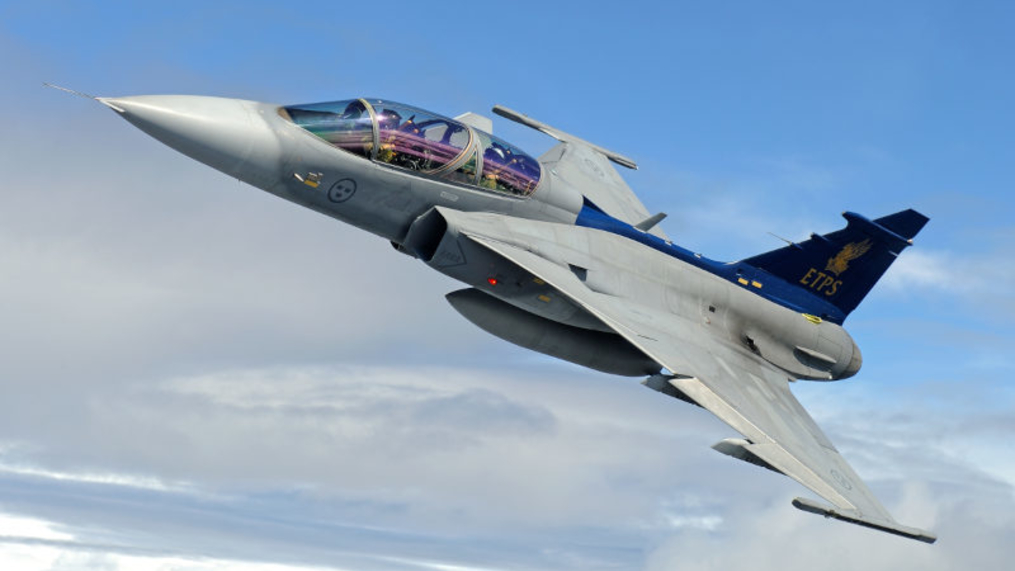 Lula inaugura linha de produção do caça F-39 Gripen 