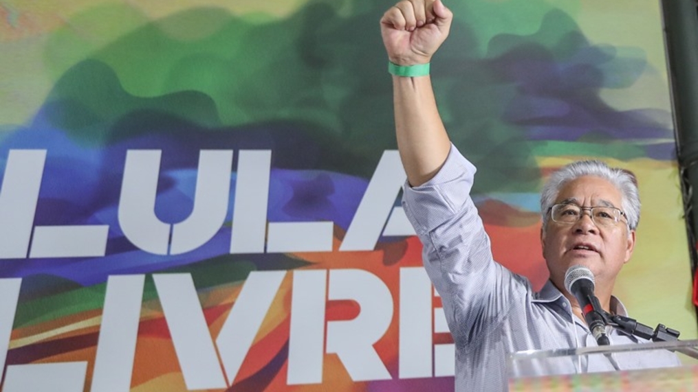 “Lula pede organização para evitar desmonte do Brasil”