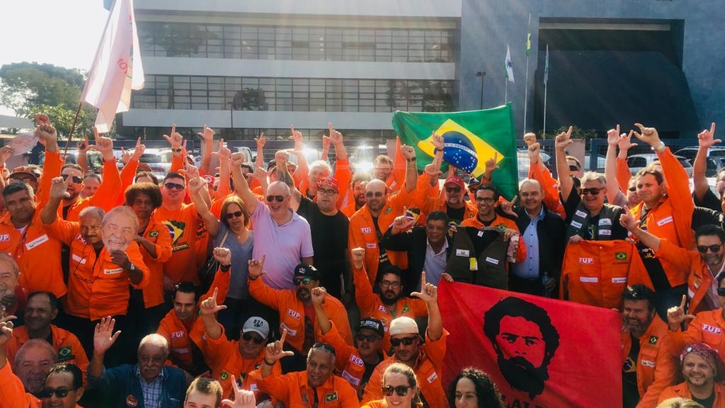 Lula avisa: é preciso ampliar luta pela soberania