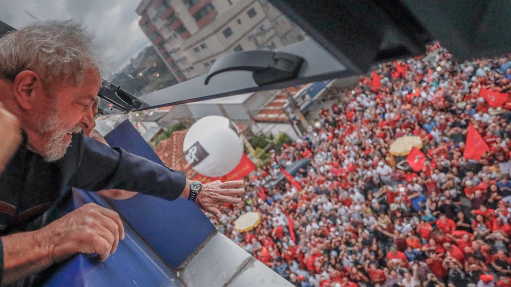 MPF diz que Lula pode progredir para o semiaberto