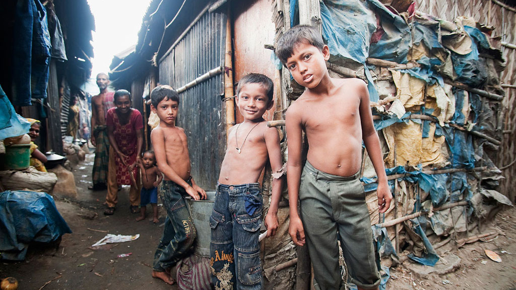 Mundo ainda tem 1 bilhão vivendo na pobreza
