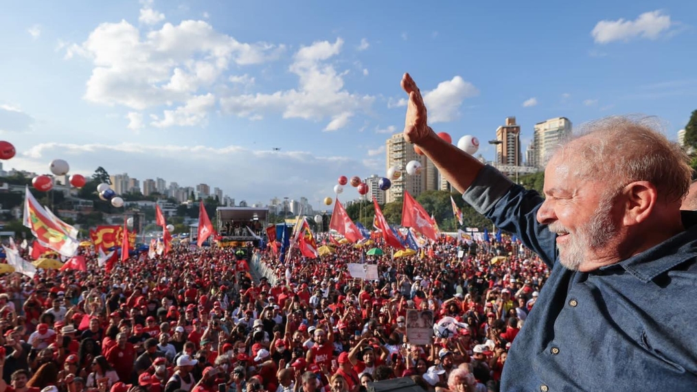 1º de maio: Lula defende direitos para trabalhadores de app