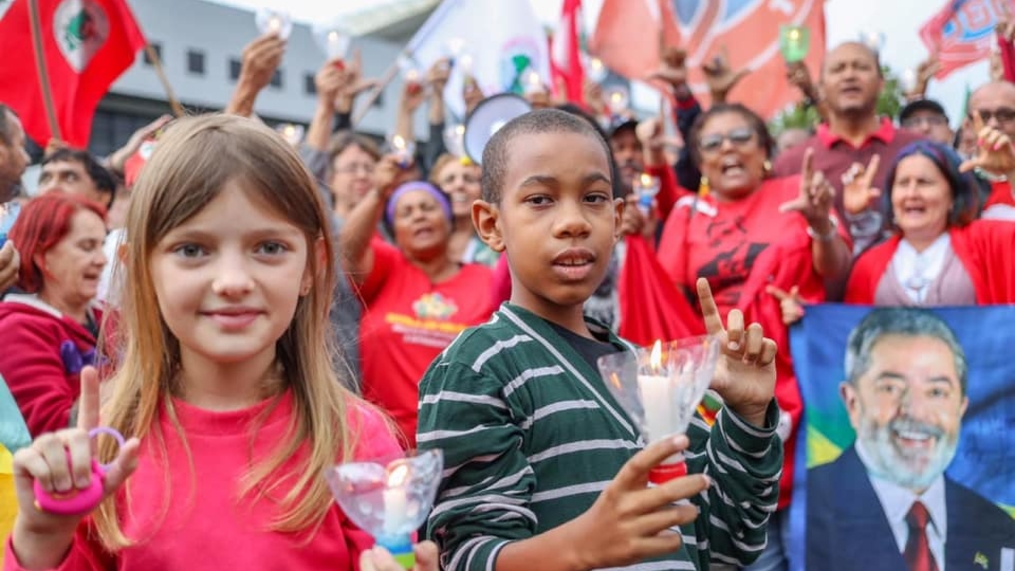 No dia 12, Lula recebe cartas de crianças de todo o país