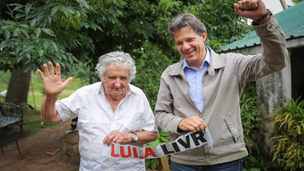 No Uruguai, Mujica e Haddad defendem a liberdade de Lula