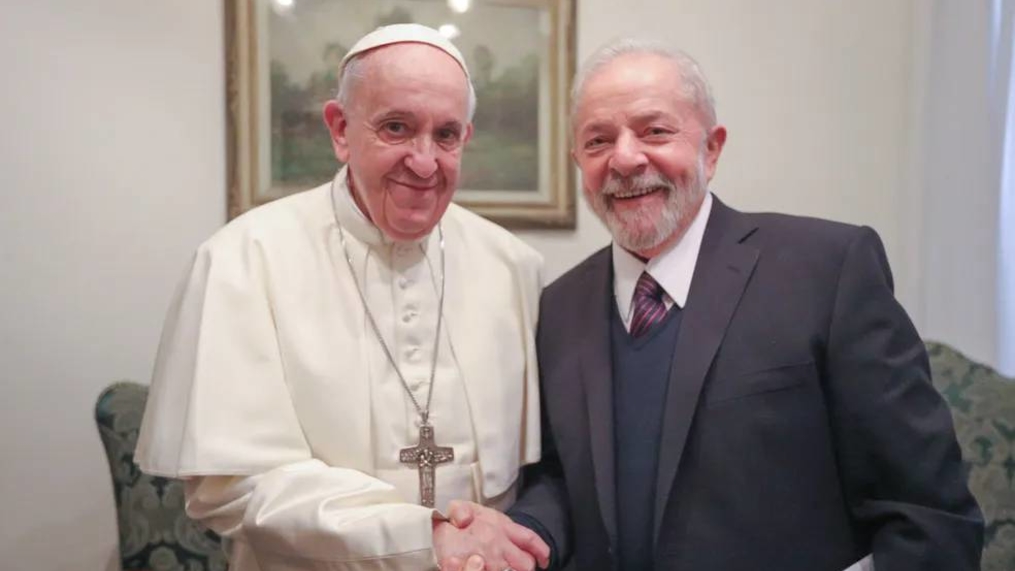 Papa diz que caso de Lula foi montado em cima de fake news