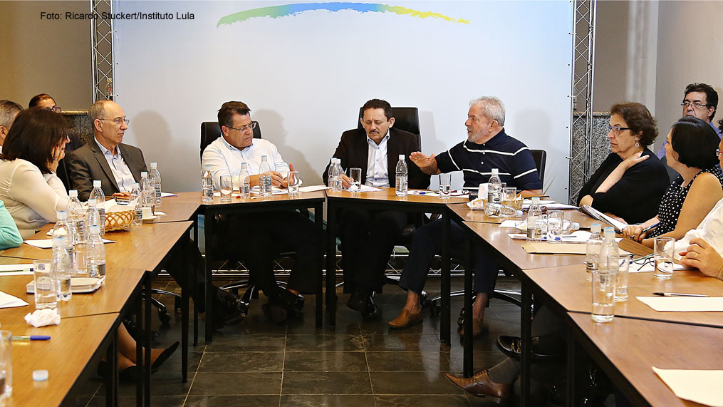 Lula se reúne com a bancada dos deputados estaduais de SP
