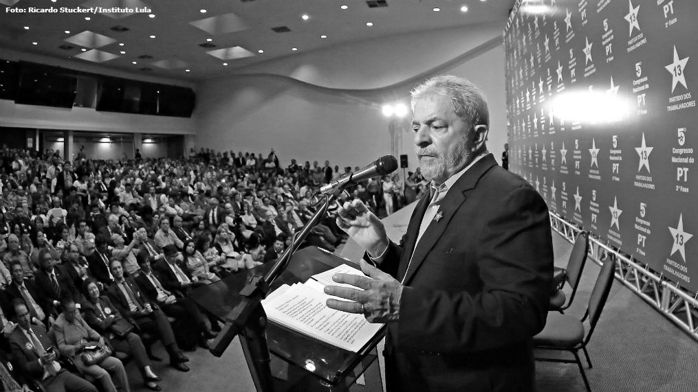 “Se existe investigação, é porque o PT criou os instrumentos”, diz Lula em Brasília