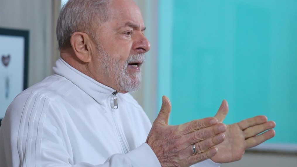 “Temos de incluir o rico no imposto”, defende Lula