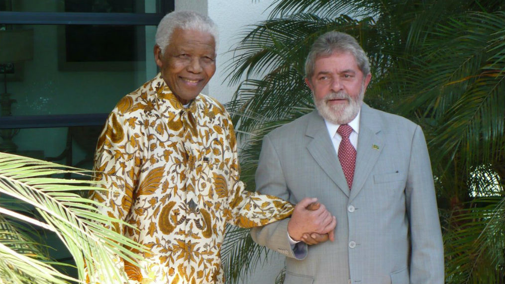 Canção coloca Lula ao lado de lideranças históricas