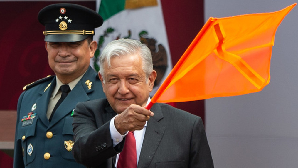 No México, Obrador completa 100 dias de governo 