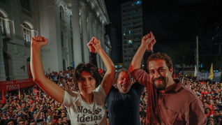 Ato suprapartidário com Lula, Guilherme Boulos e Manuela D'Avila. Foto: Ricardo Stuckert