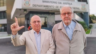 Vannuchi e Pinheiro em Curitiba: 'vulcão', indignação, humor refletem comportamento de Lula, preso há mais de um ano (Ricardo Stuckert)